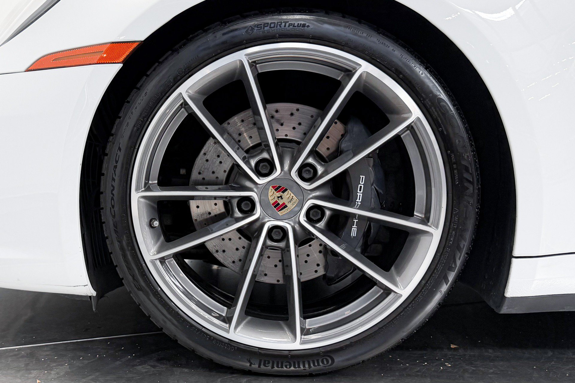 Used 2020 Porsche 911 Carrera 4S AWD/4WD image 10