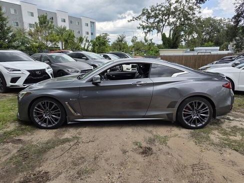 Used 2017 INFINITI Q60 Red Sport 400 RWD image 5
