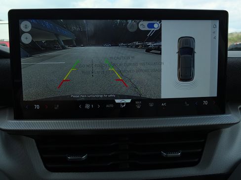 New 2026 Ford Explorer Active w/ Active Comfort Package RWD image 25