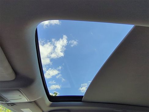 Certified 2023 Acura MDX FWD w/ Technology Package image 20