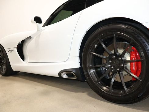 Used 2015 Dodge Viper w/ Quick Order Package 22J GT image 11