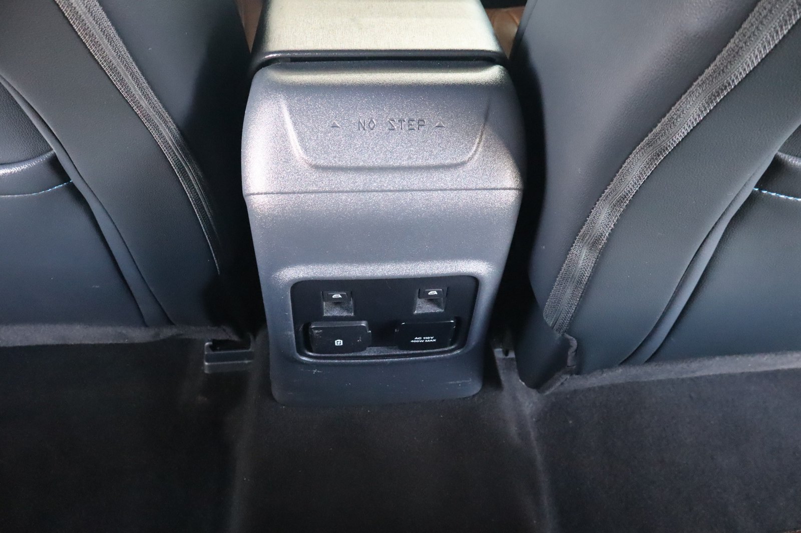 Used 2022 Ford Bronco Outer Banks AWD/4WD image 32