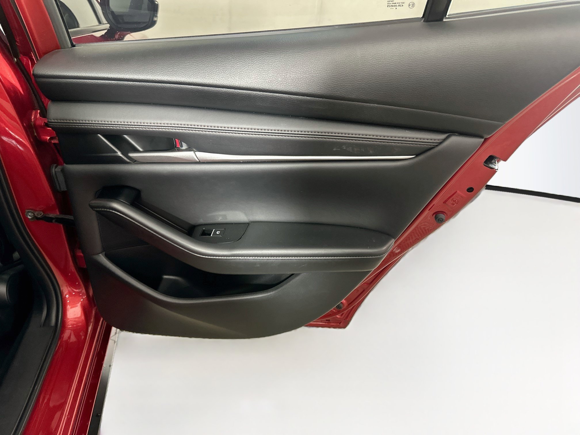 Used 2025 MAZDA MAZDA3 s FWD image 29