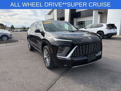Used 2025 Buick Enclave Avenir w/ Super Cruise Package image 3