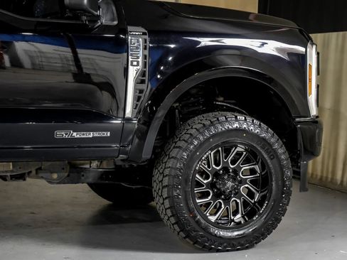 Used 2024 Ford F250 Lariat image 8