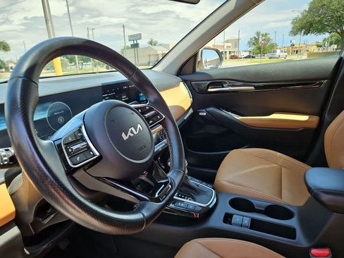 Used 2024 Kia Seltos SX w/ SX Sunroof Package AWD/4WD image 10