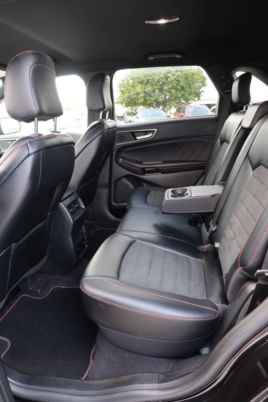 Used 2024 Ford Edge ST-Line AWD/4WD image 17
