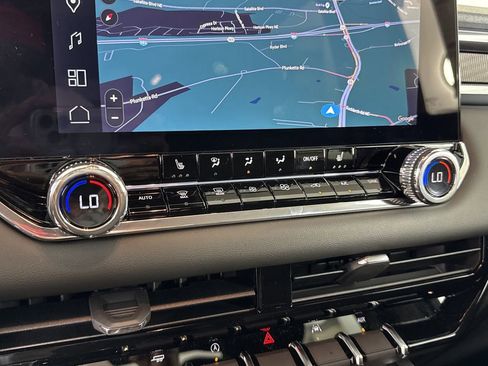 New 2026 GMC Canyon Elevation w/ Convenience Package image 30