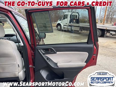 Used 2016 Subaru Forester 2.5i Premium AWD/4WD image 14