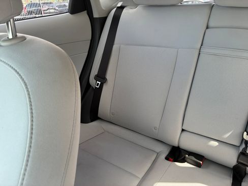 Used 2025 Hyundai Kona SEL image 37