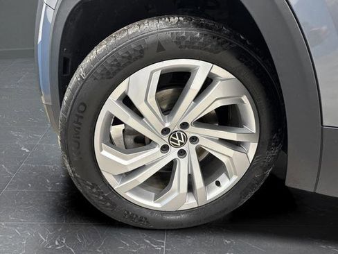 Used 2020 Volkswagen Atlas Cross Sport SEL image 35