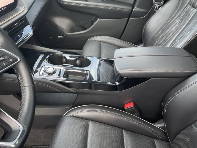 Used 2024 Buick Envision Avenir AWD/4WD image 21