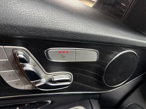 Used 2018 Mercedes-Benz C 300 Sedan w/ Premium Package image 28