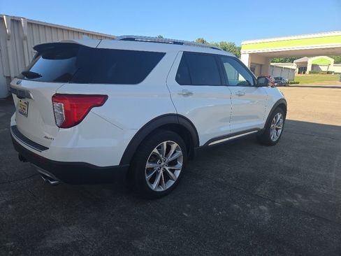 Certified 2023 Ford Explorer Platinum w/ Technology Package AWD/4WD image 7