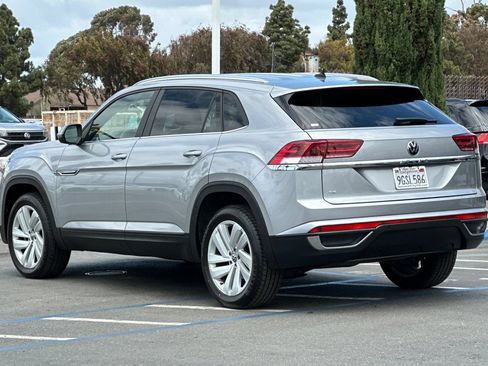 Used 2023 Volkswagen Atlas Cross Sport SE FWD image 6