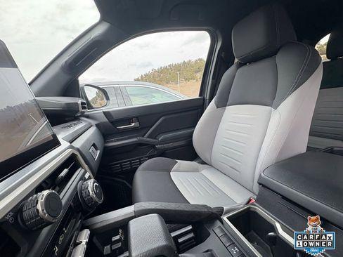 Certified 2025 Toyota Tacoma TRD Off-Road image 20