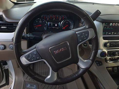 Used 2020 GMC Yukon SLT image 15