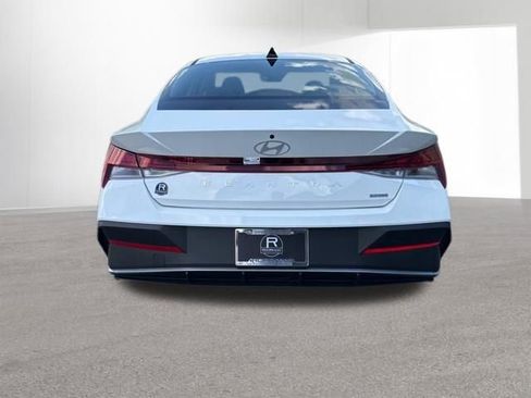 New 2026 Hyundai Elantra Blue image 9
