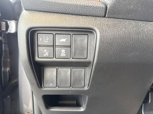 Used 2019 Honda CR-V Touring image 16