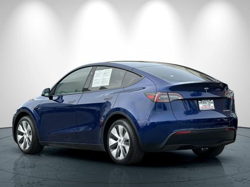 Used 2024 Tesla Model Y Long Range AWD/4WD image 6