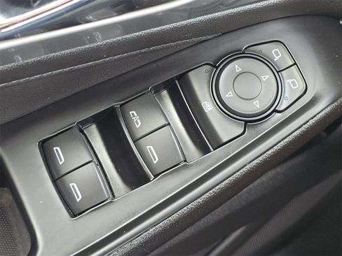 Certified 2023 Chevrolet Traverse LT image 21