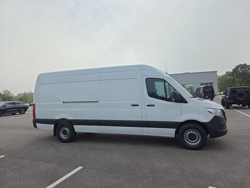 New 2026 Mercedes-Benz Sprinter 2500 image 2