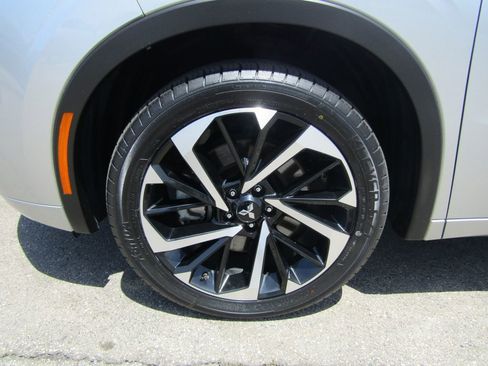Used 2022 Mitsubishi Outlander SEL AWD/4WD image 9