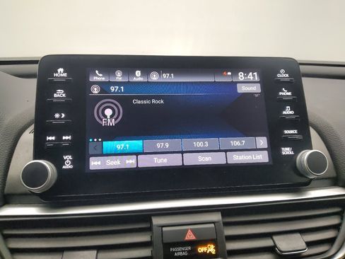 Used 2018 Honda Accord Sport image 25