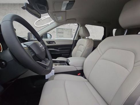 New 2026 Nissan Pathfinder SL FWD image 19