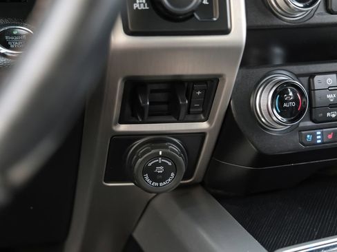 Used 2021 Ford F250 Platinum w/ FX4 Off-Road Package AWD/4WD image 25