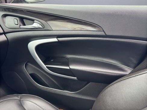 Used 2016 Buick Regal image 24