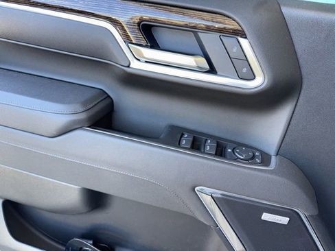 Used 2026 GMC Sierra 1500 Elevation w/ Elevation Premium Package image 8