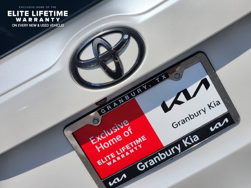 Used 2019 Toyota Highlander LE FWD image 6