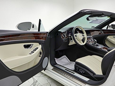 Certified 2021 Bentley Continental GT AWD/4WD image 49