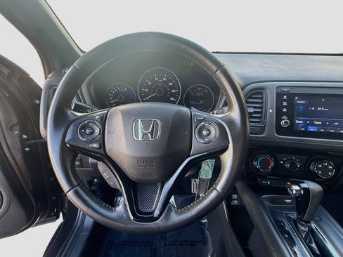 Used 2021 Honda HR-V Sport image 10