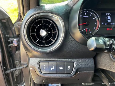 Used 2021 Kia Forte GT-Line image 11