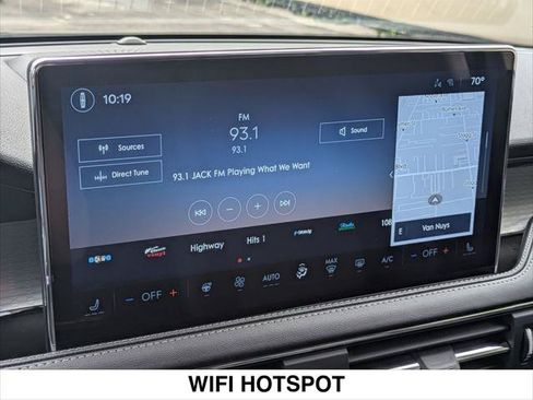Used 2025 Lincoln Corsair FWD w/ Equipment Group 101A image 17