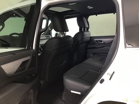 Used 2024 Lexus LX 600 F Sport image 20