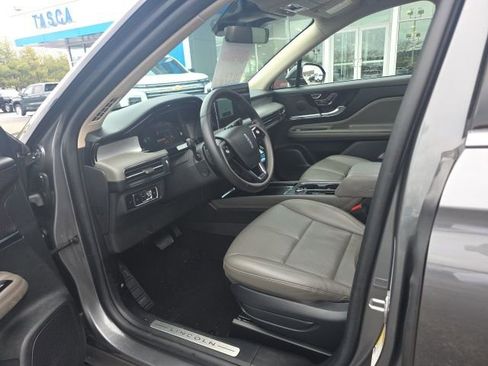 Used 2025 Lincoln Corsair AWD w/ Equipment Group 101A image 14