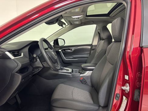 Used 2024 Toyota RAV4 XLE w/ Convenience Package image 14