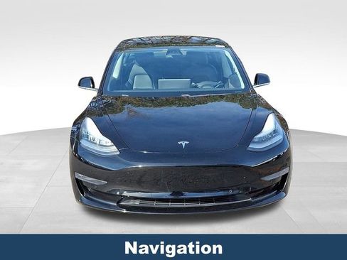 Used 2019 Tesla Model 3 Standard Range Plus image 2