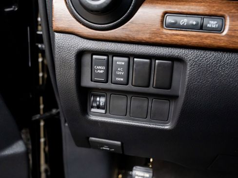 Used 2021 Nissan Titan Platinum Reserve w/ Moonroof Package image 54