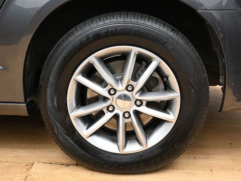 Used 2016 Dodge Grand Caravan SE FWD image 9