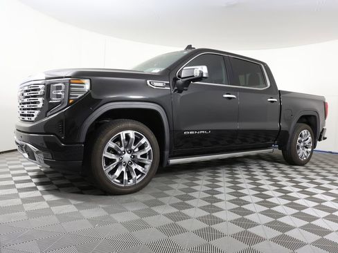 Used 2024 GMC Sierra 1500 Denali AWD/4WD image 1
