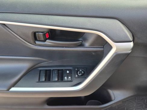 Used 2024 Toyota RAV4 LE FWD image 18