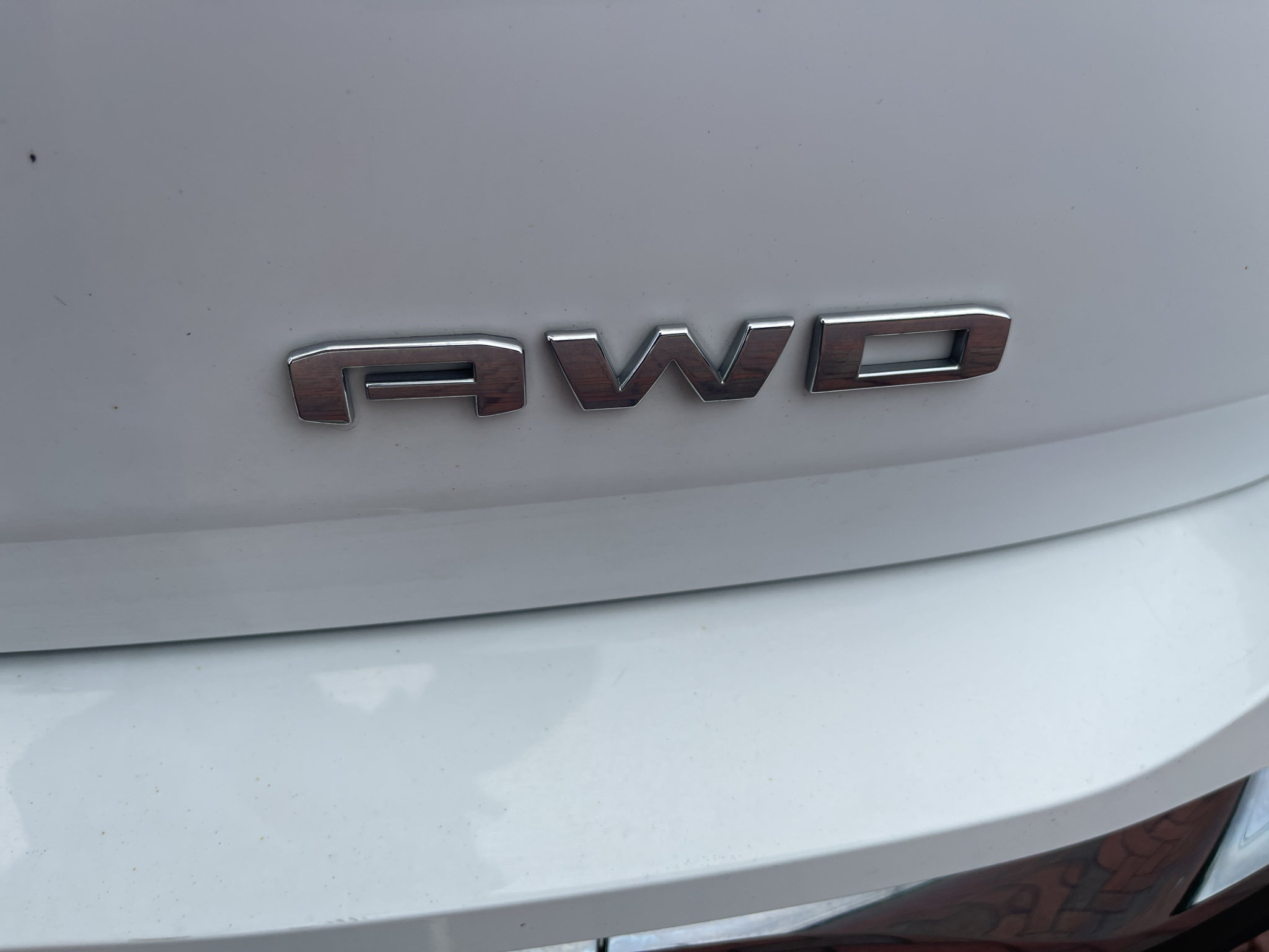 Used 2023 GMC Terrain SLT AWD/4WD image 13