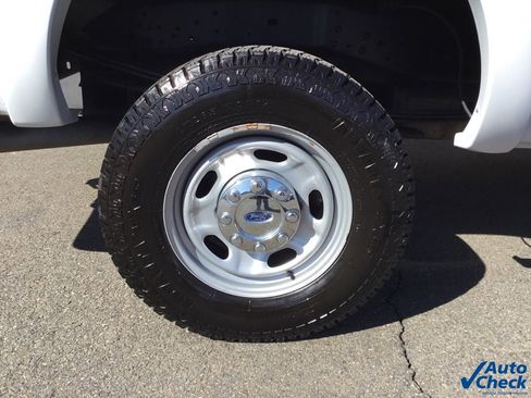 Used 2015 Ford F250 XL w/ Power Equipment Group image 24