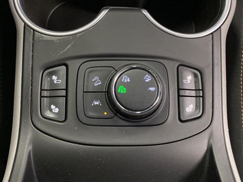 Used 2020 GMC Terrain SLT w/ Preferred Package AWD/4WD image 20