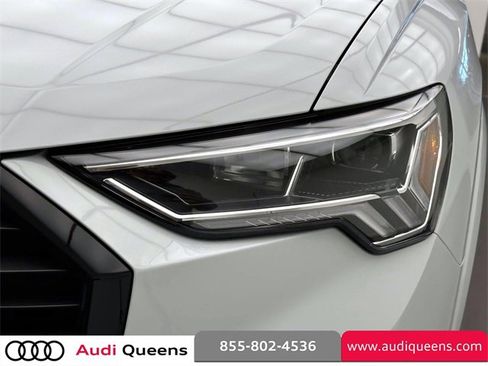 Certified 2025 Audi Q3 2.0T Premium w/ Black Optic Sport Package image 7