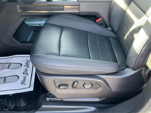 Used 2024 GMC Hummer EV 3X w/ LPO, Illumination Package image 31